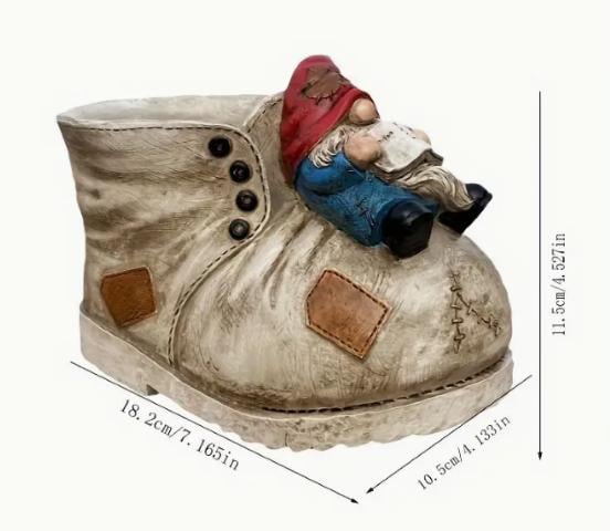 Planten pot kabouter op schoen