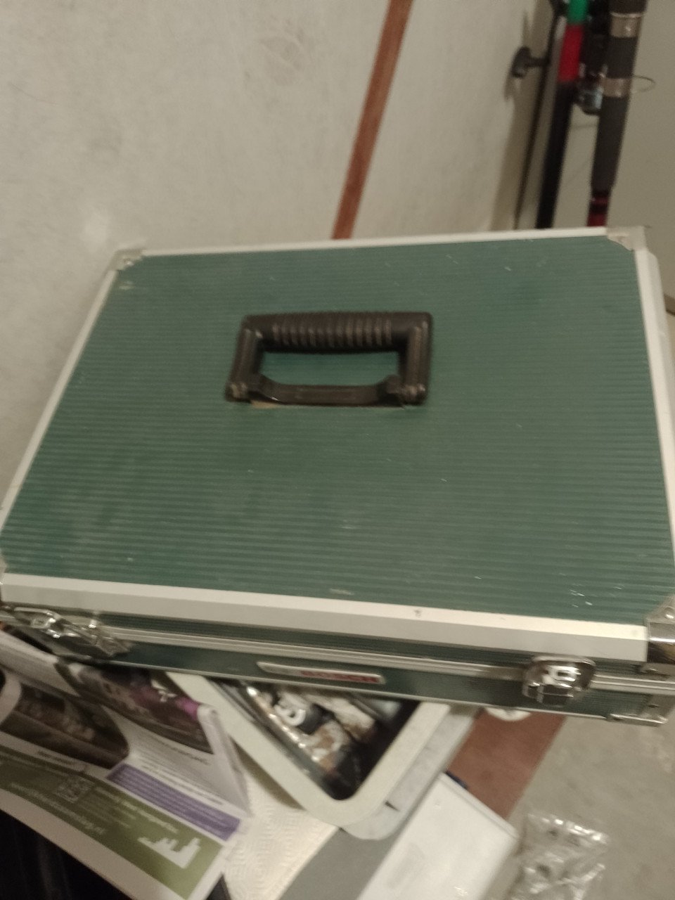 Materiaal koffer gevuld