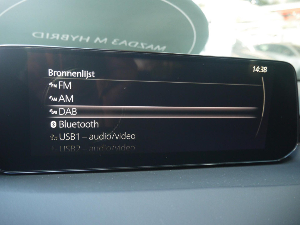 Mazda 3 2.0 e-skyactiv-g m hybrid 122 exclusive-line design pack