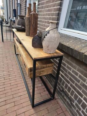 OOK VOOR STOER EN SOBERE DECO KIJKT U BIJ 3Z FACTORY IN ARNEMUIDEN, MAAR