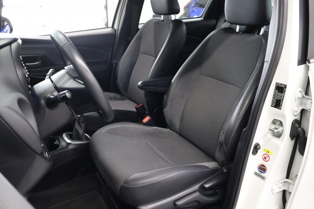 Toyota Yaris 1.5 vvt-i executive