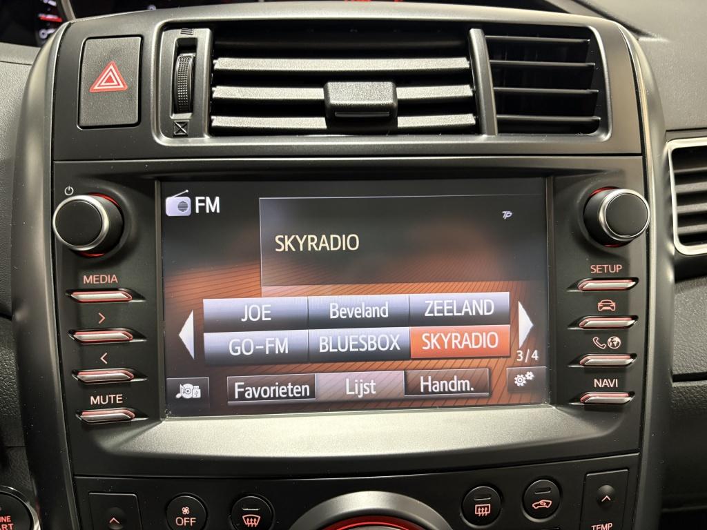 Toyota Corolla Verso 1.8 vvt-i skyview edition