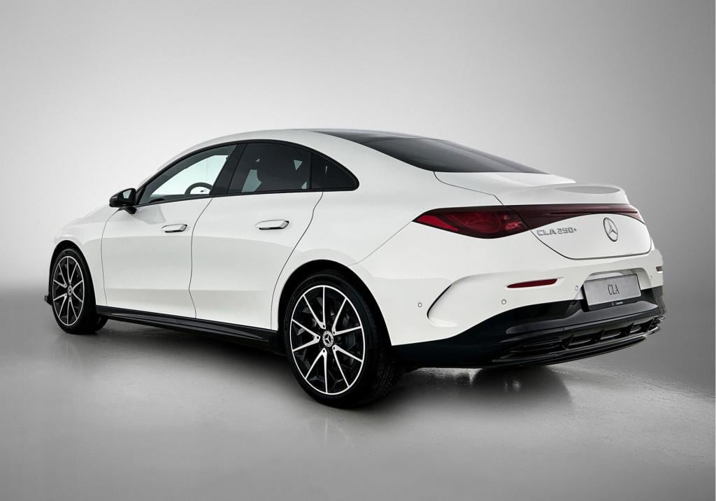 Mercedes-Benz Cla 250+ launch edition 85 kwh | trekhaak | panoramadak | mem