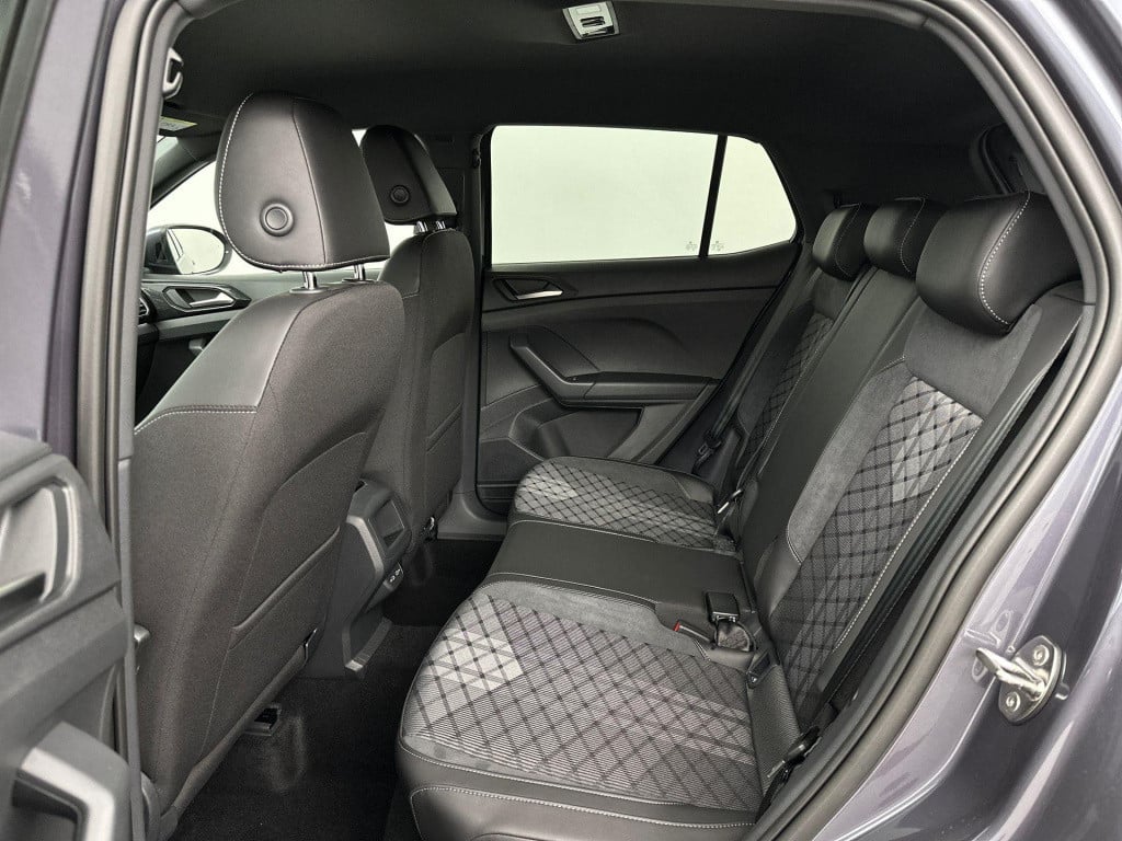 Volkswagen T-cross r-line edition 1.0 tsi 85 kw / 116 pk suv 7 versn.