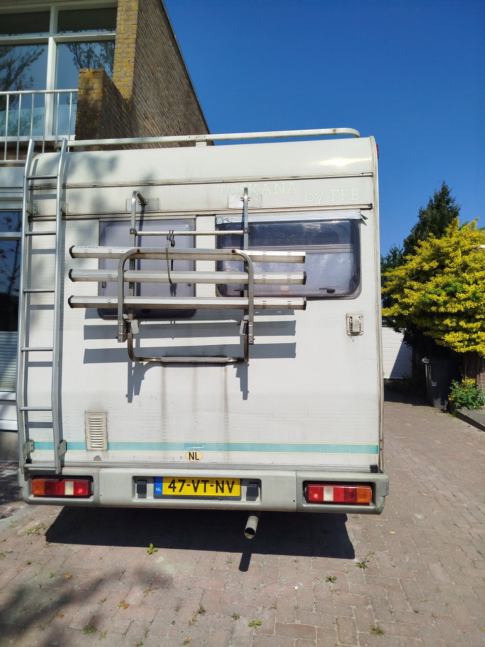 Camper Alkoof, Opknapproject voor Handige Harry