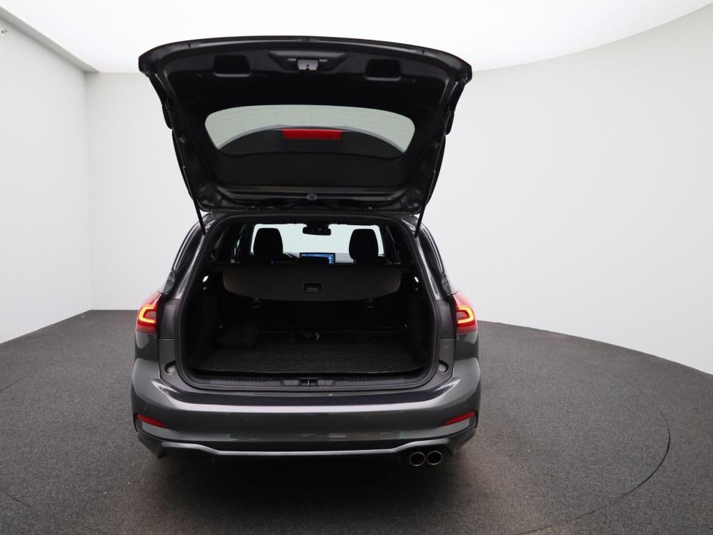 Ford Focus wagon 1.0 ecoboost hybrid st line x