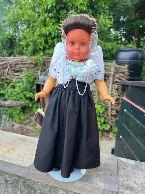 Walcherse Klederdrachtpop, meisje