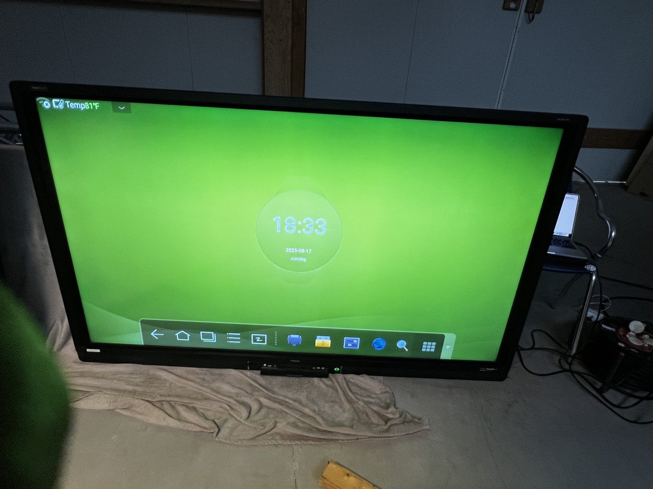 Digi Touch Boards.  65 t/m 75 inch.