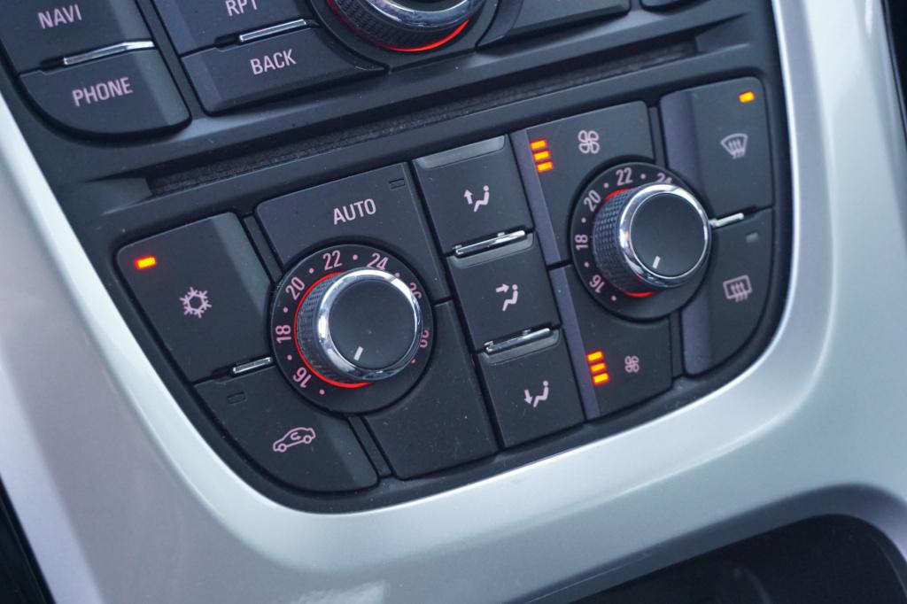 Opel Astra sports tourer 1.4 turbo sport airco / cruise / navi / elektr. ra