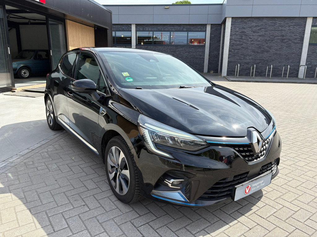 Renault Clio 1.6 e-tech hybrid 140 zen