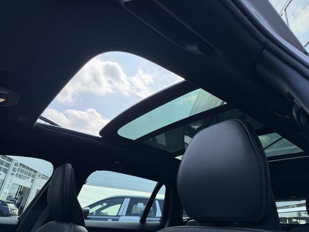 Volvo V60 t6 awd gt ultra dark