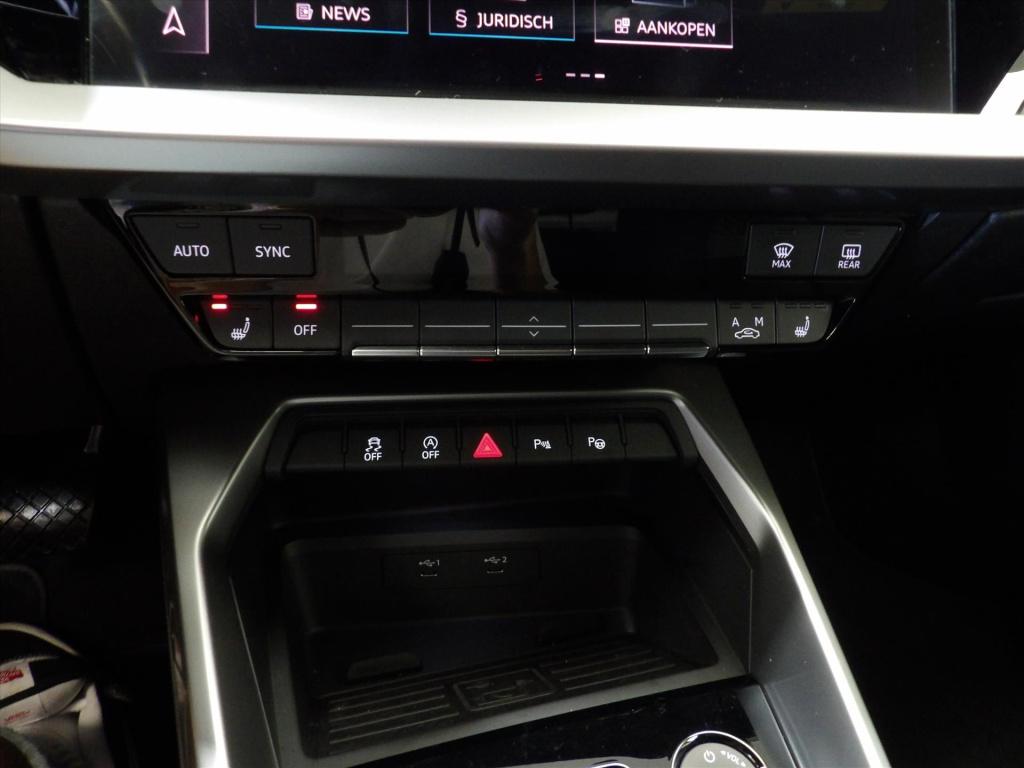 Audi A3 35 tfsi 150pk s tronic s line edition