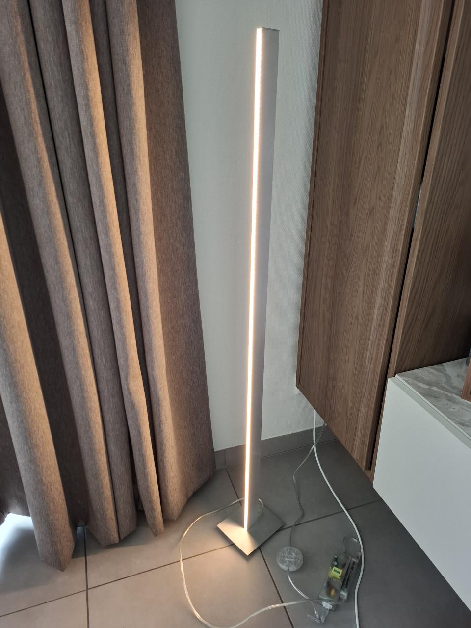 Prachtige vloerlamp originele van Paul Neuhaus.
