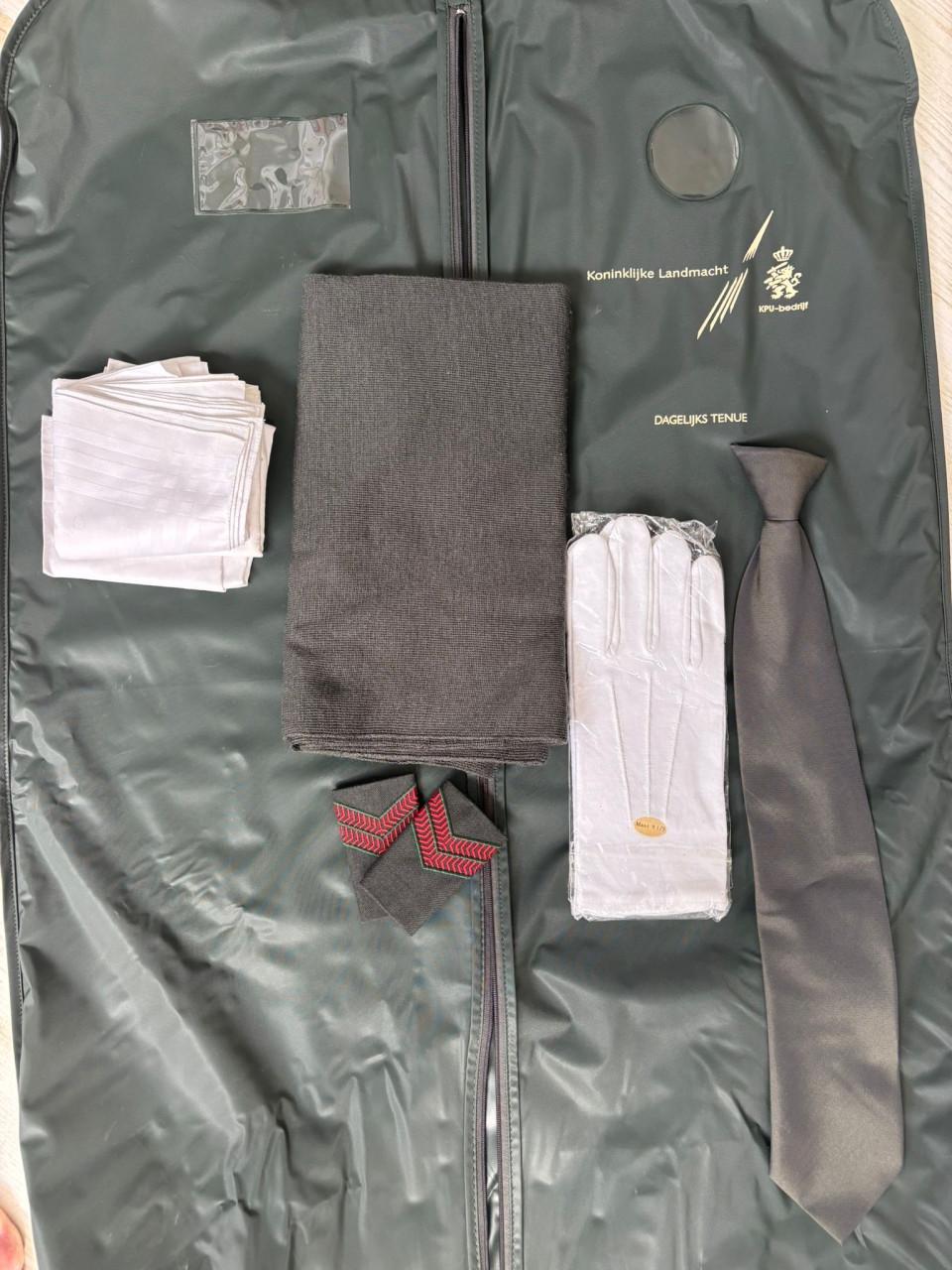 NIEUW! Dagelijks tenue landmacht - uniform compleet