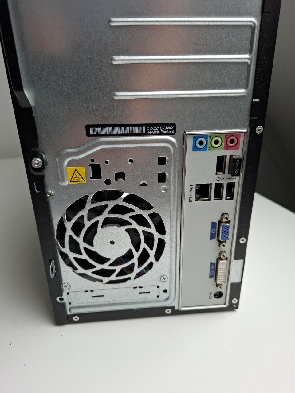 COMPAQ CQ2000 PC