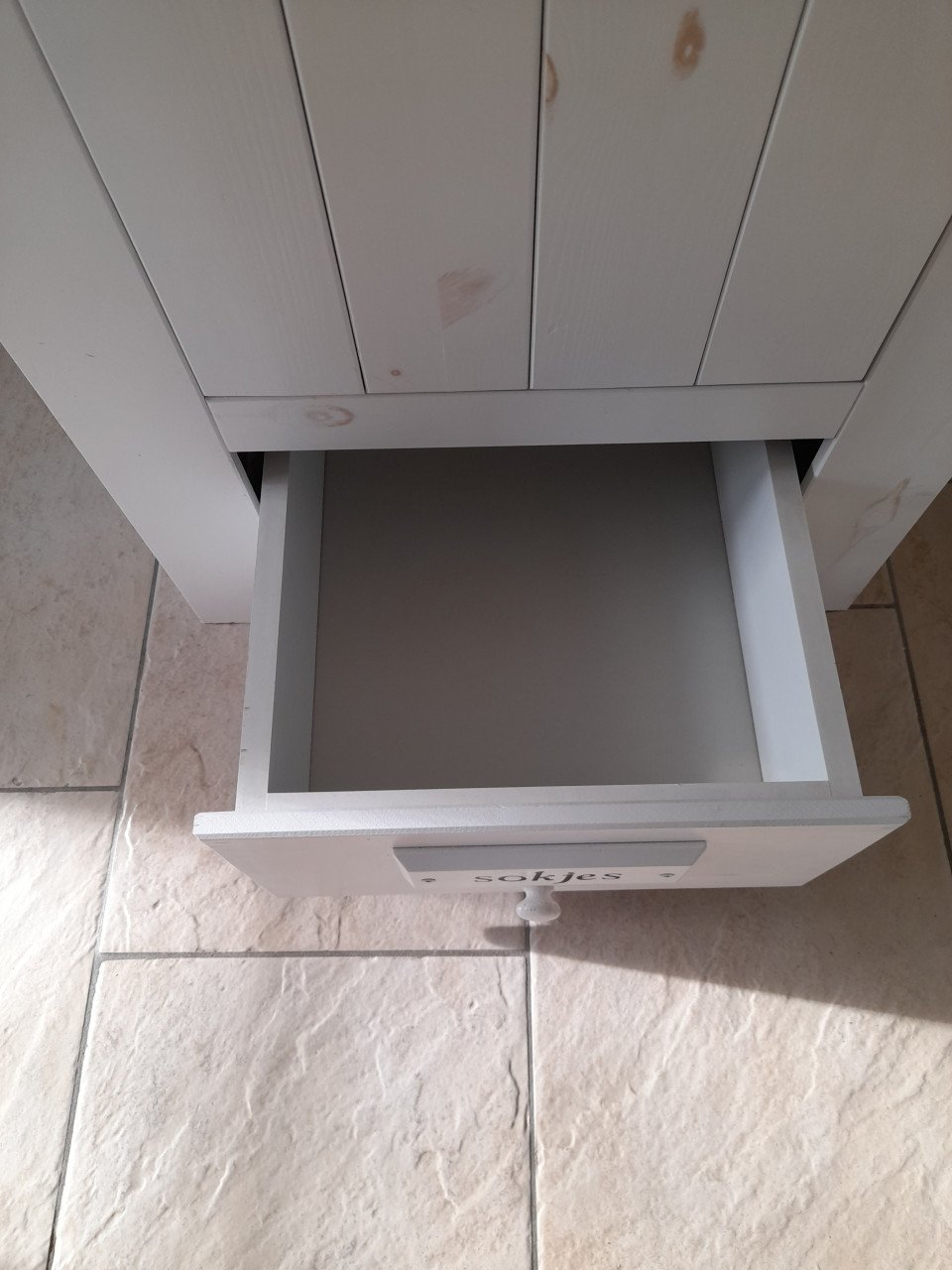 Leuke kast met hang en legplanken   56 x 67 x 179H  (in goede nette staat )
