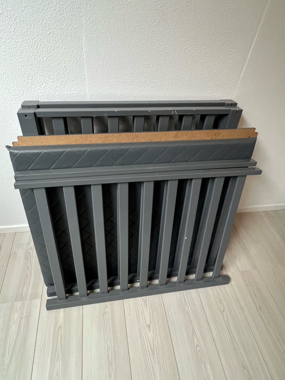 Box inclusief boxkleed en Quax muziekmobiel
