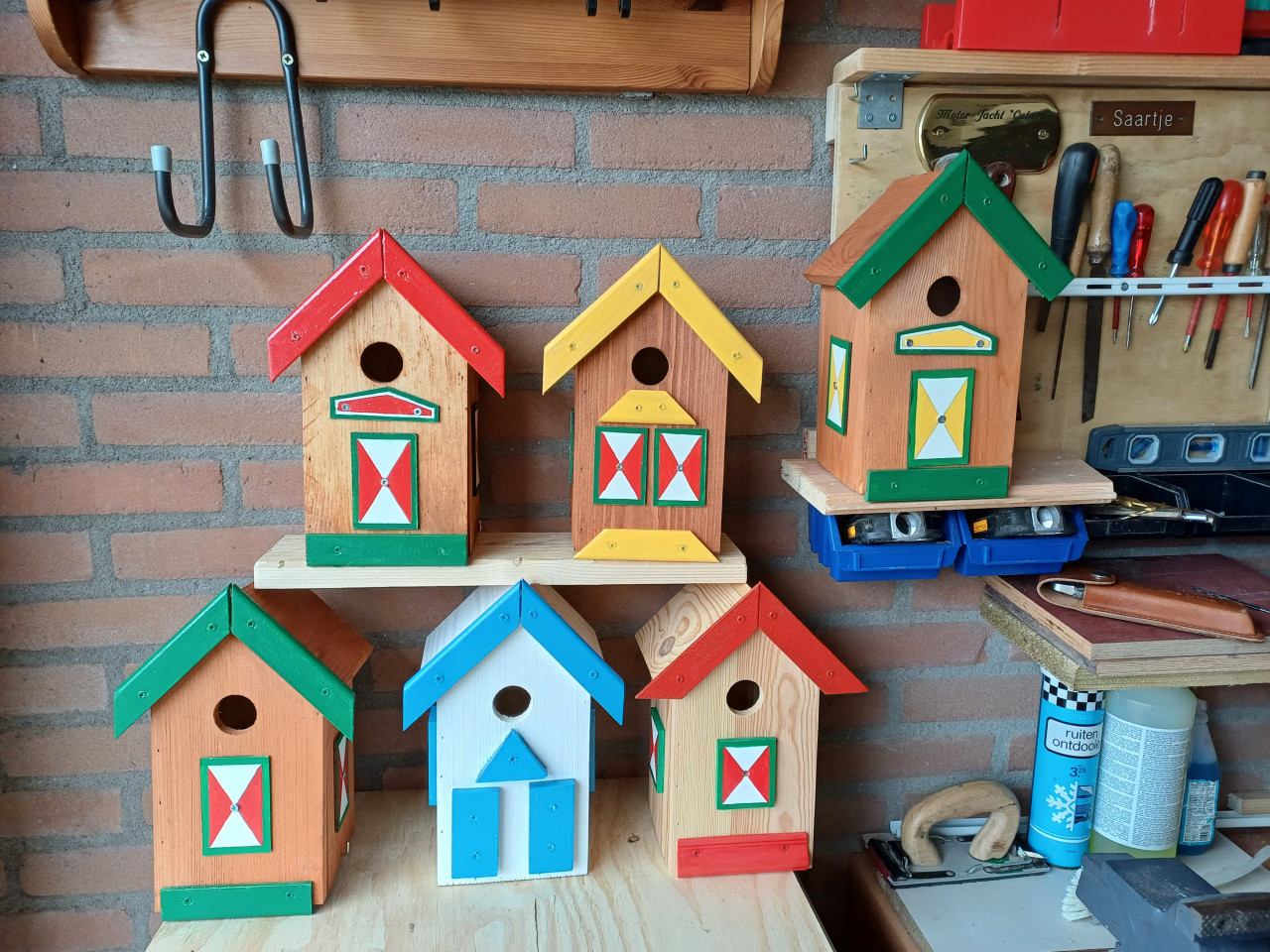 Vogelhuisjes te kust en te keur [ zie foto;s ]