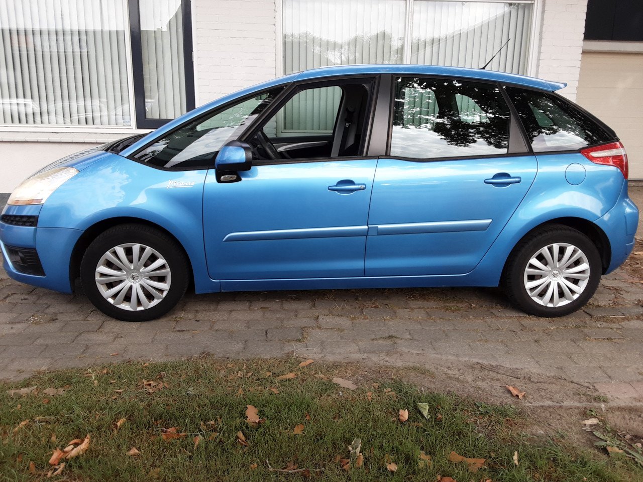 Citroen C4 Picasso 1.8-16V Ambiance 5p.