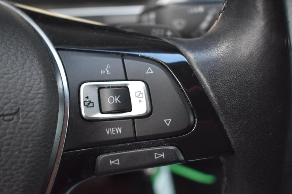 Volkswagen Tiguan 1.5 tsi act r-line | trekhaak | nap | apple carplay | and