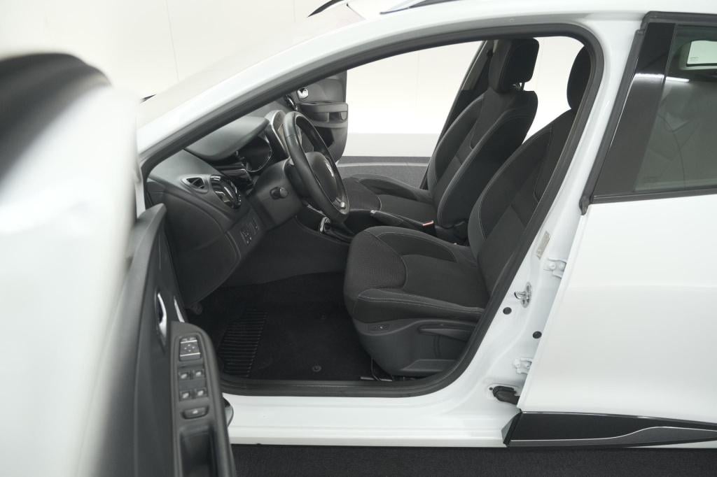 Renault Clio estate tce 90 limited | trekhaak | apple carplay | parkeersens