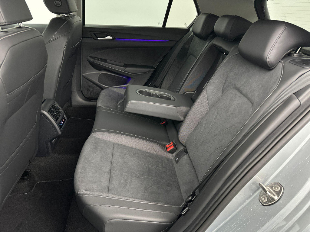 Volkswagen Golf 1.5 ehybrid style edition