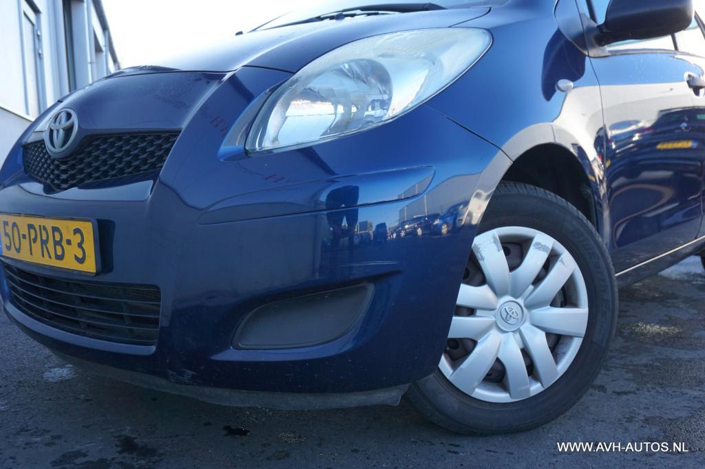Toyota Yaris 1.0 vvti acces