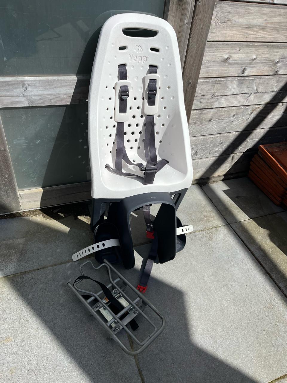 Yepp achterzitje inclusief adapter
