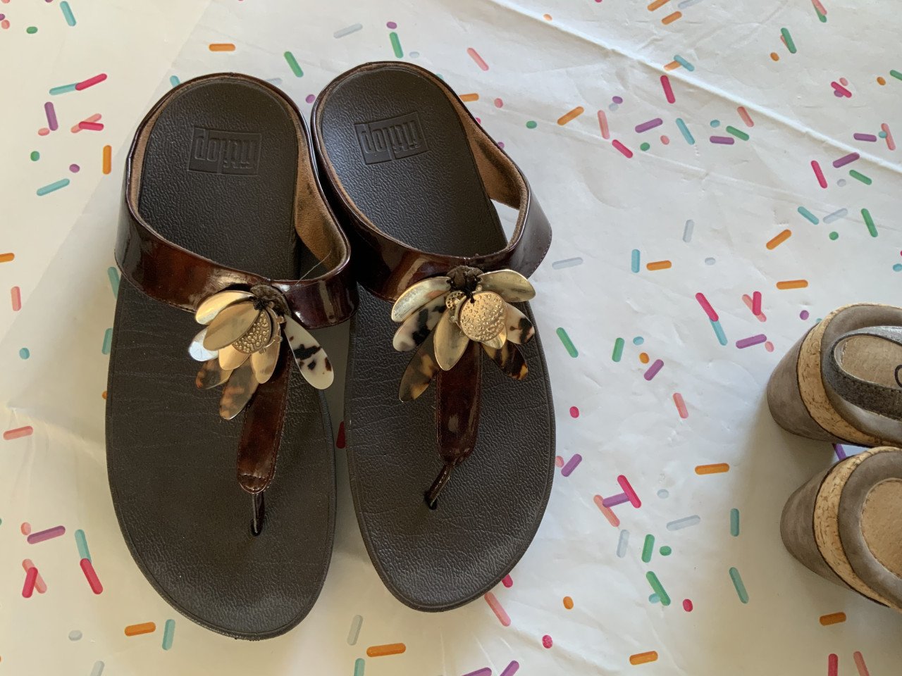 Fit flop slippers