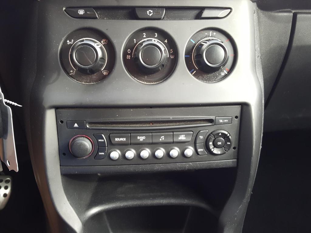 Citroen DS3 cabrio 1.2 vti 82pk so chic | cruise control | parkeersensoren 