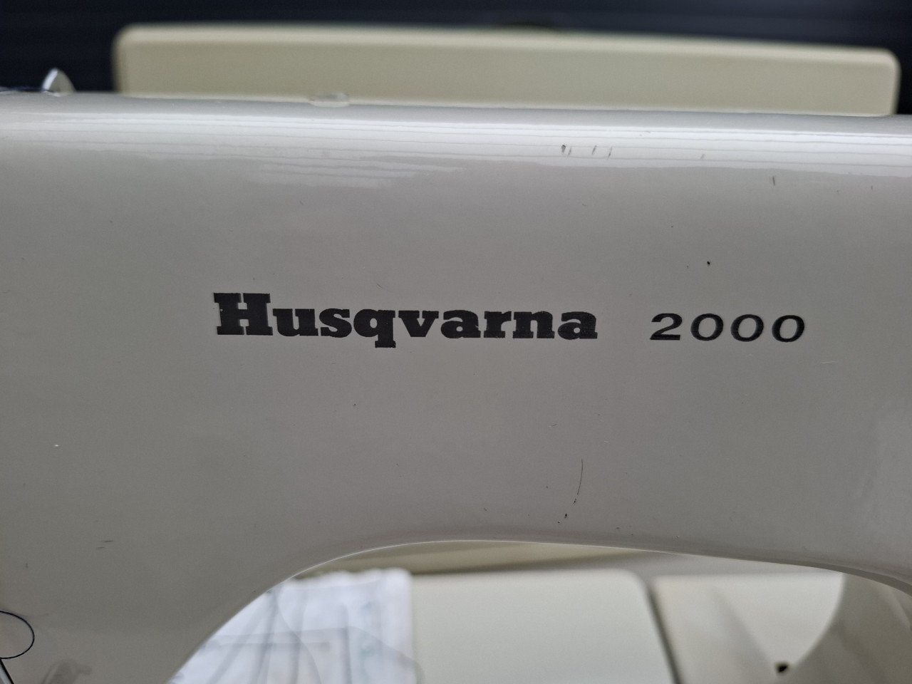NAAIMACHINE, Husqvarna 2000, "model 6010.
