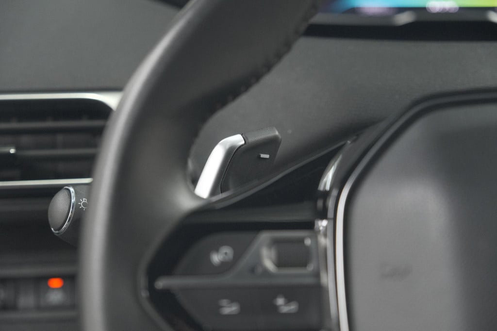 Peugeot 3008 1.6 hybrid 225 allure pack business | camera | navigatie | app