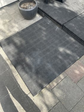 Rubberen tuintegel 100x100 15 stuks