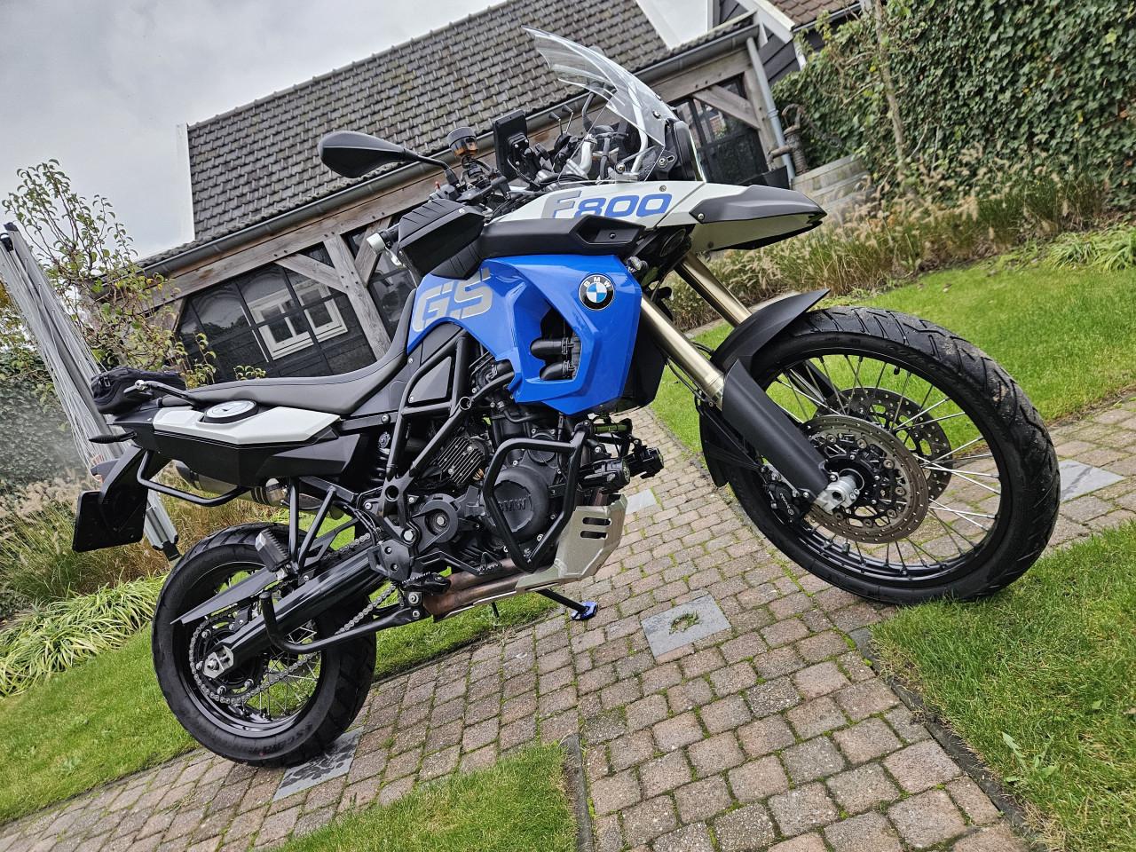 BMW F800 GS Trophy 2012 Akrapovic met koffers