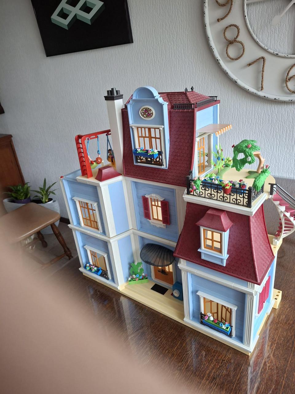 Herenhuis van playmobil niet compleet helaas