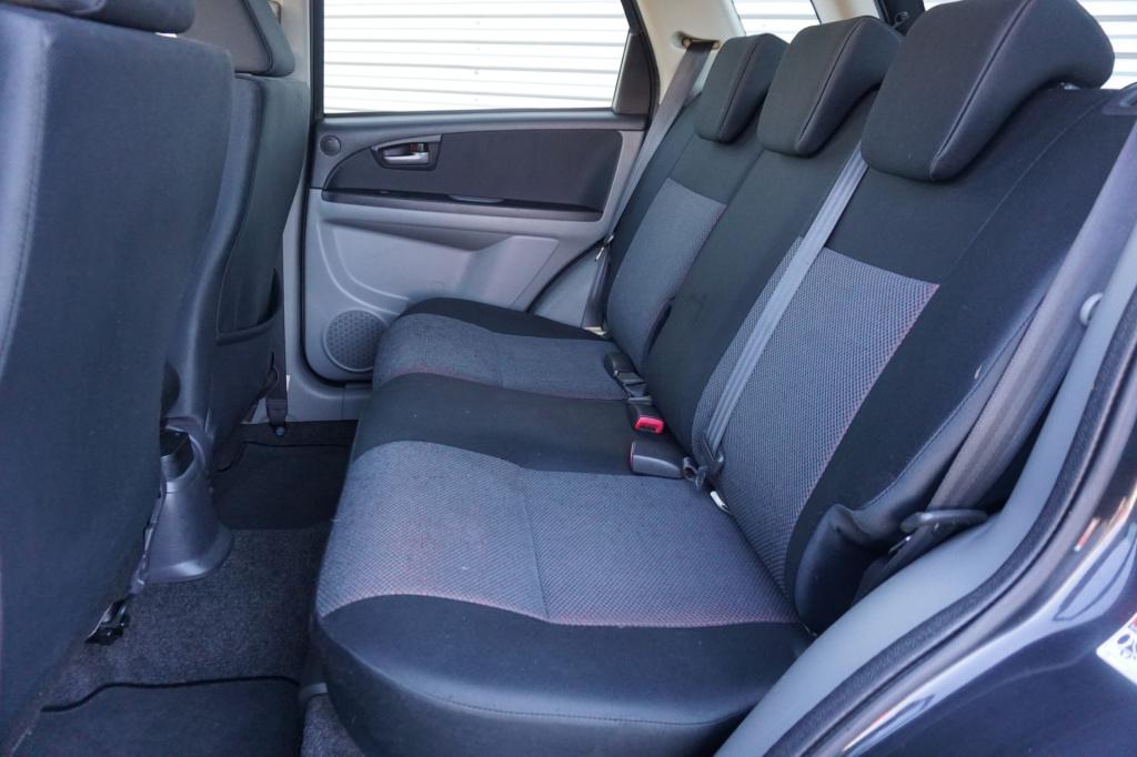 Suzuki Sx4 1.6 4grip exclusive airco / elektr. ramen / lm velgen / nap / ap