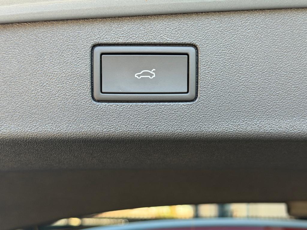 Volkswagen Tiguan 1.5 ehybrid elegance | panoramadak | iq light | dode hoek