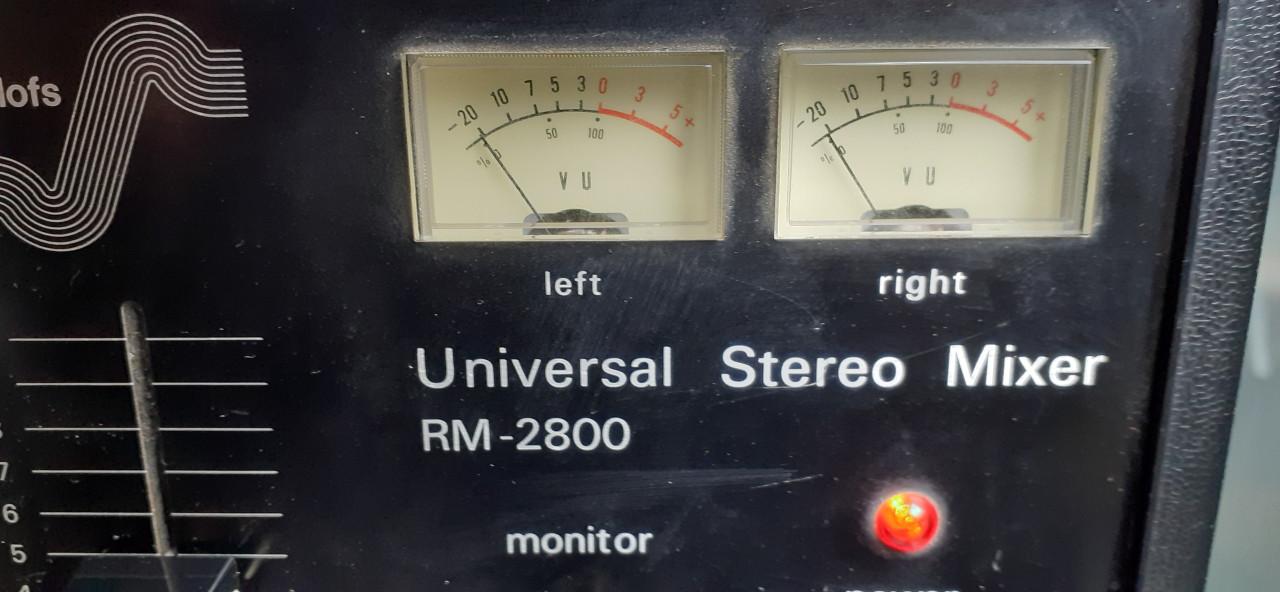 Stereo vintage mixer 6 kanaal roelofs RM-2800