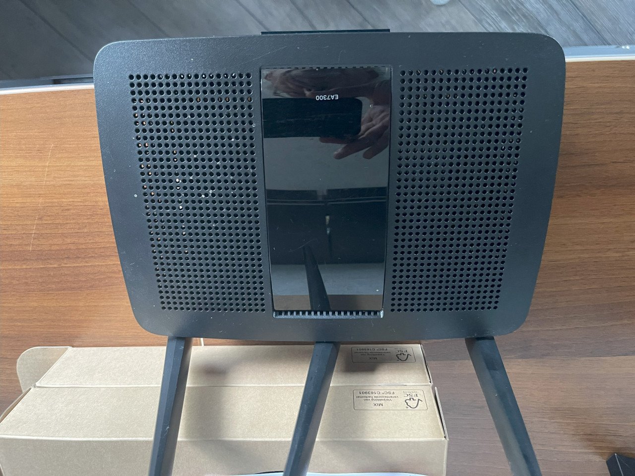 2 routers LINKSYS EA7300V2