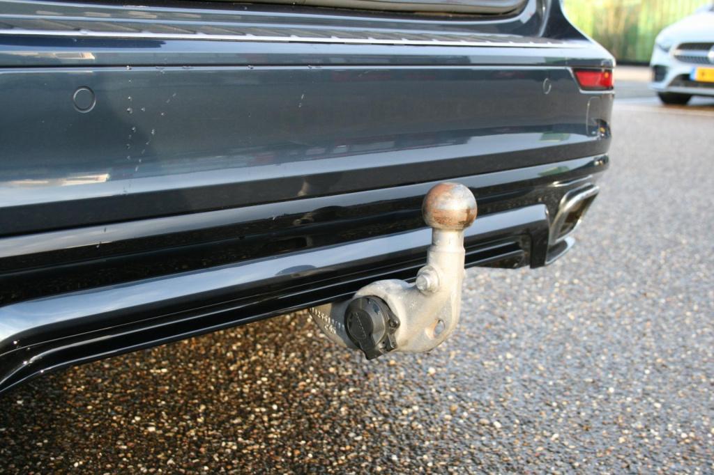 Volvo V60 2.0 t6 recharge awd r-design