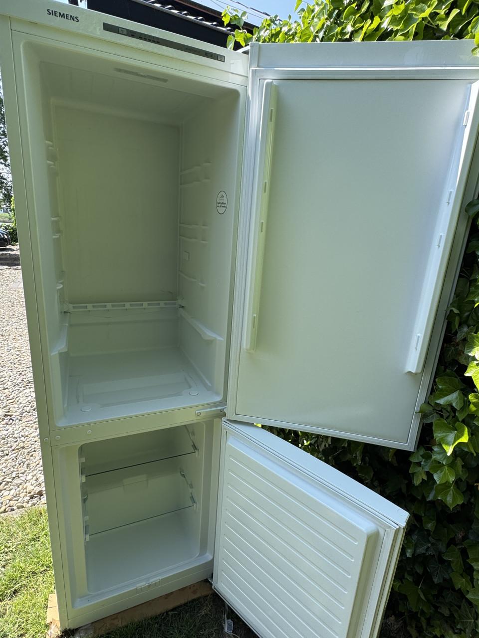 Siemens koel-vriescombinatie, model KG36VVW30.