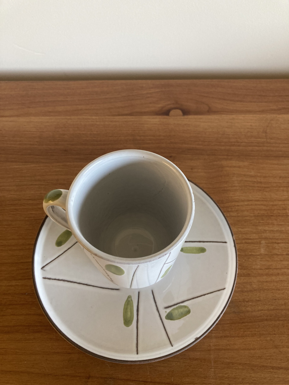 2 vintage kop en schotels geel en groen Mid Century
