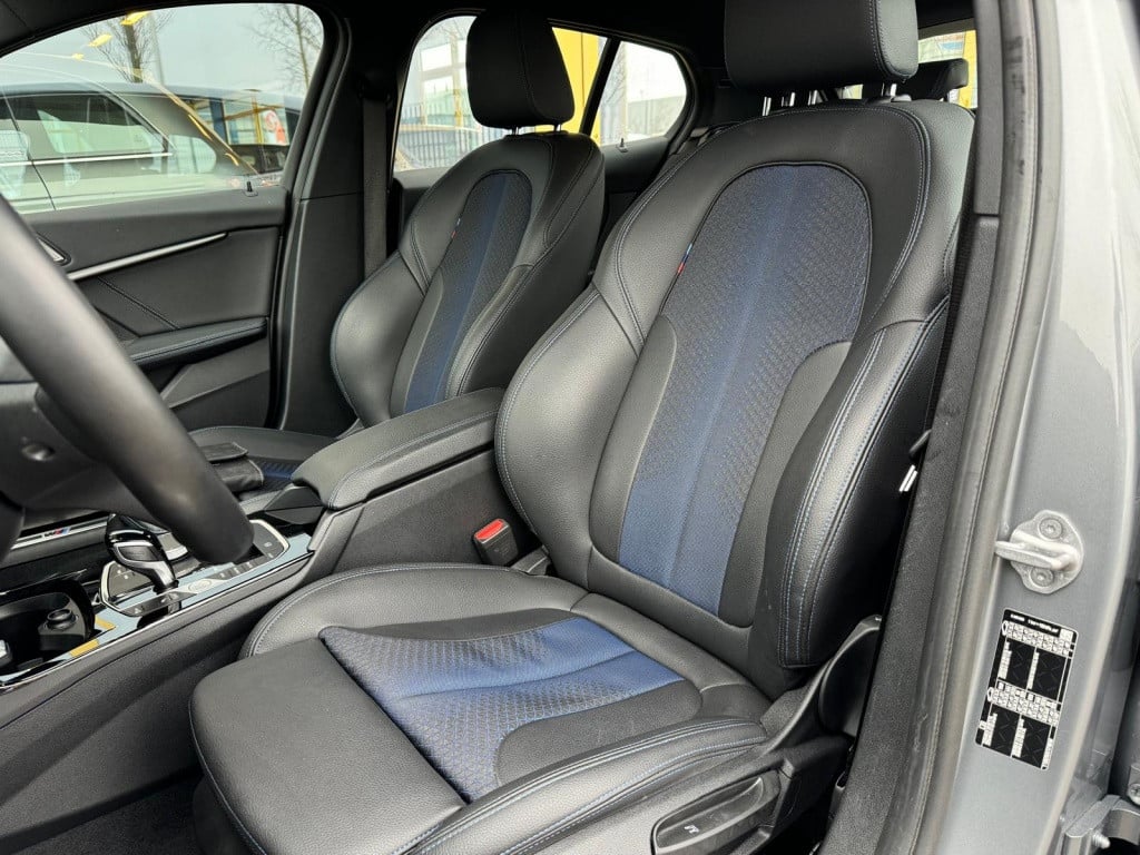 BMW 1 Serie 120i bns edition