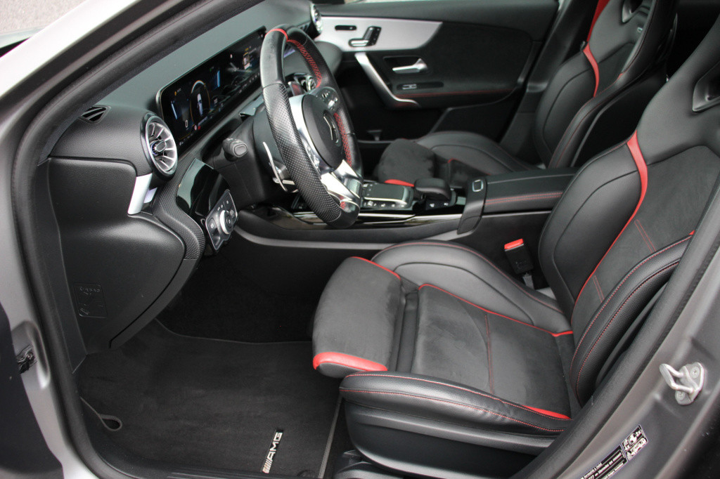Mercedes-Benz A-Klasse amg 35 4matic premium plus | schaalstoelen | 360 cam