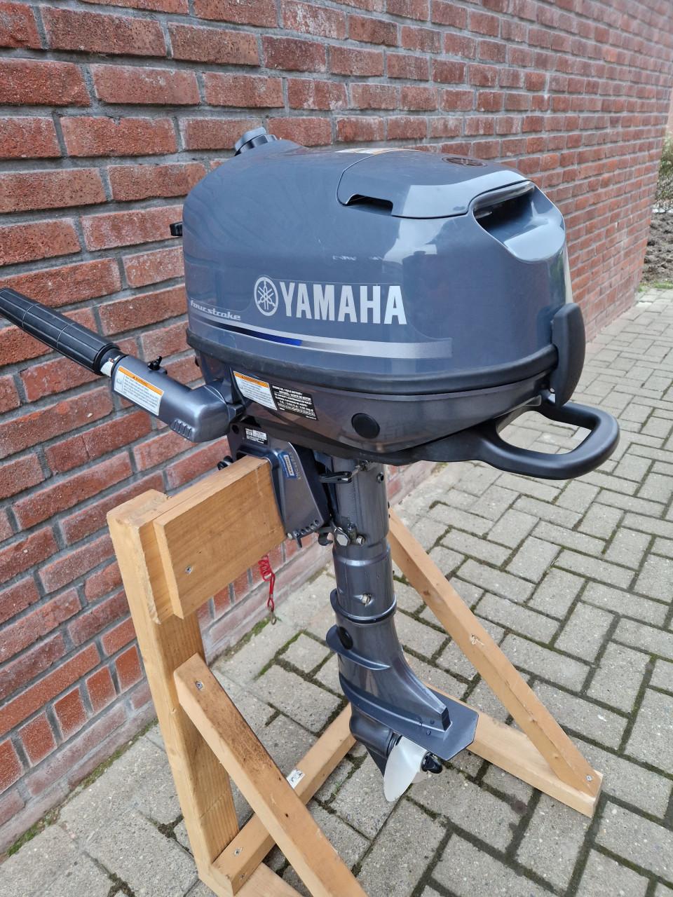 Yamaha 6 pk 4-takt kortstaart b.j. 2019 NIEUWSTAAT !!!