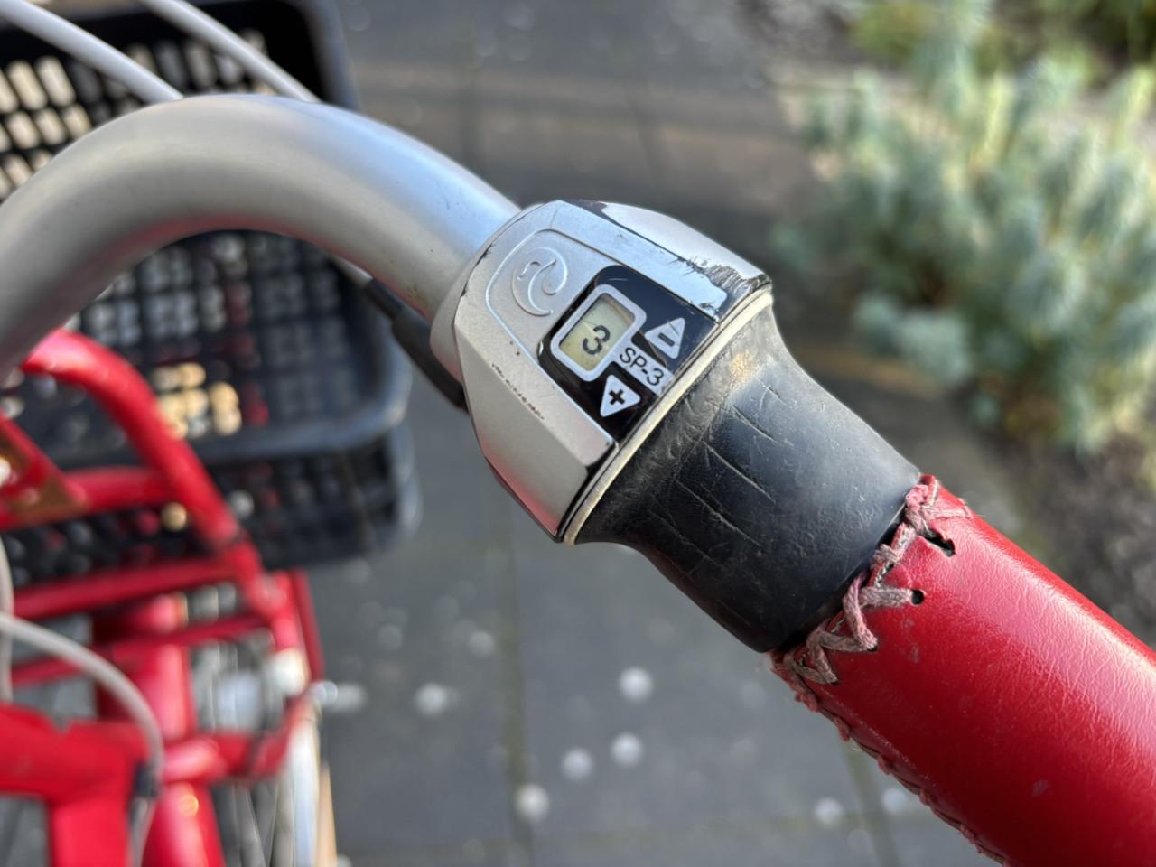 Nette Batavus Diva meisjesfiets 9 - 12 jaar, 26 inch met 3 versnellingen