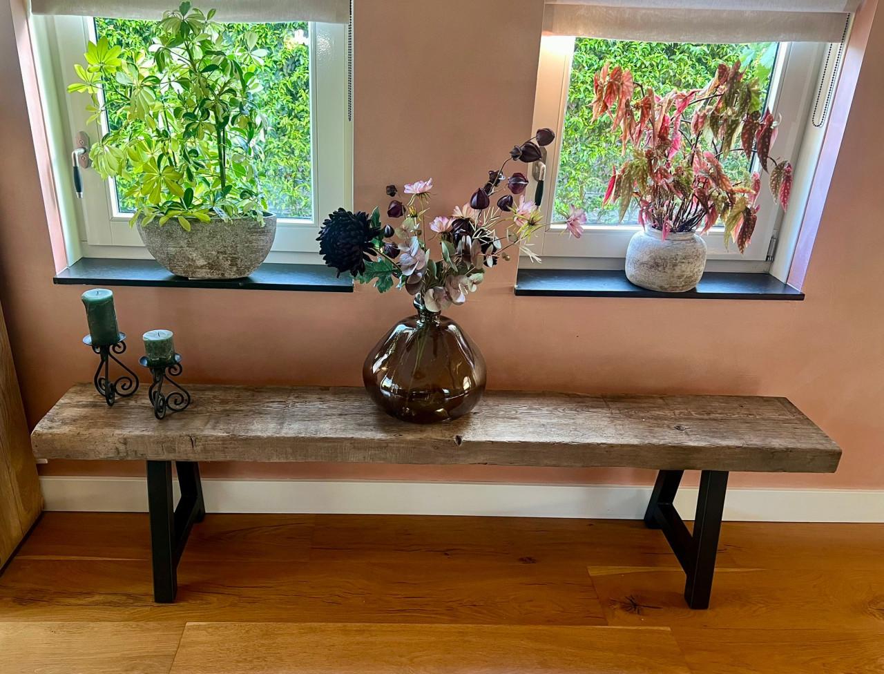Kloosterhouten TV-/decoratiemeubel