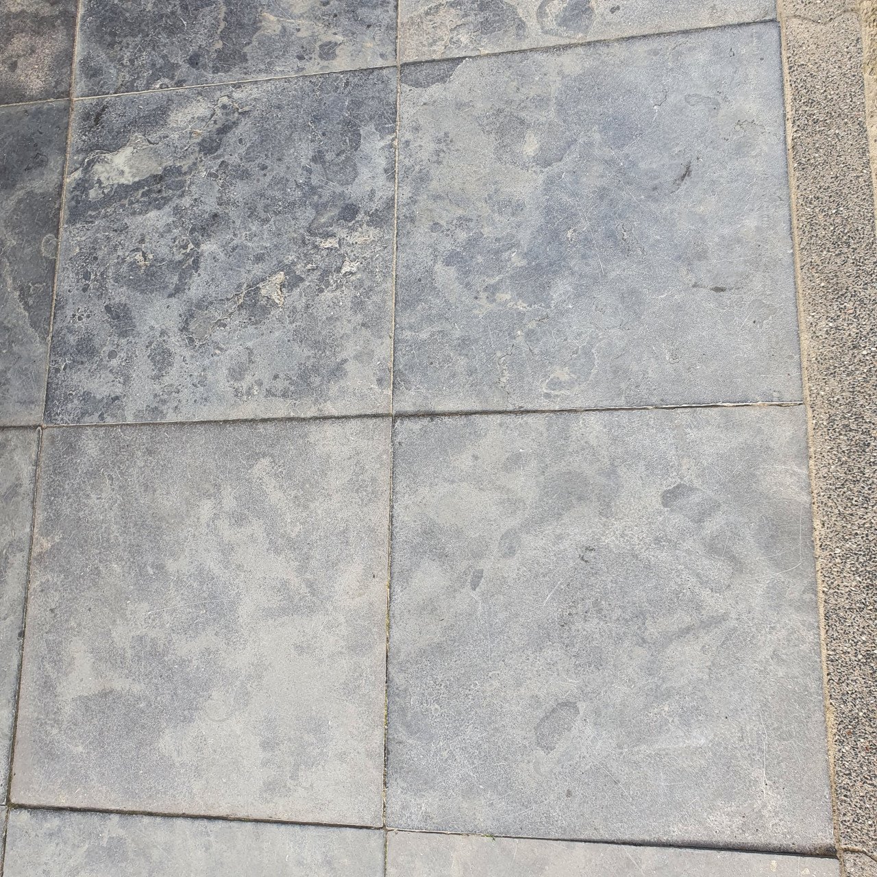 Chinees hardsteen 50x50cm 150 m2
