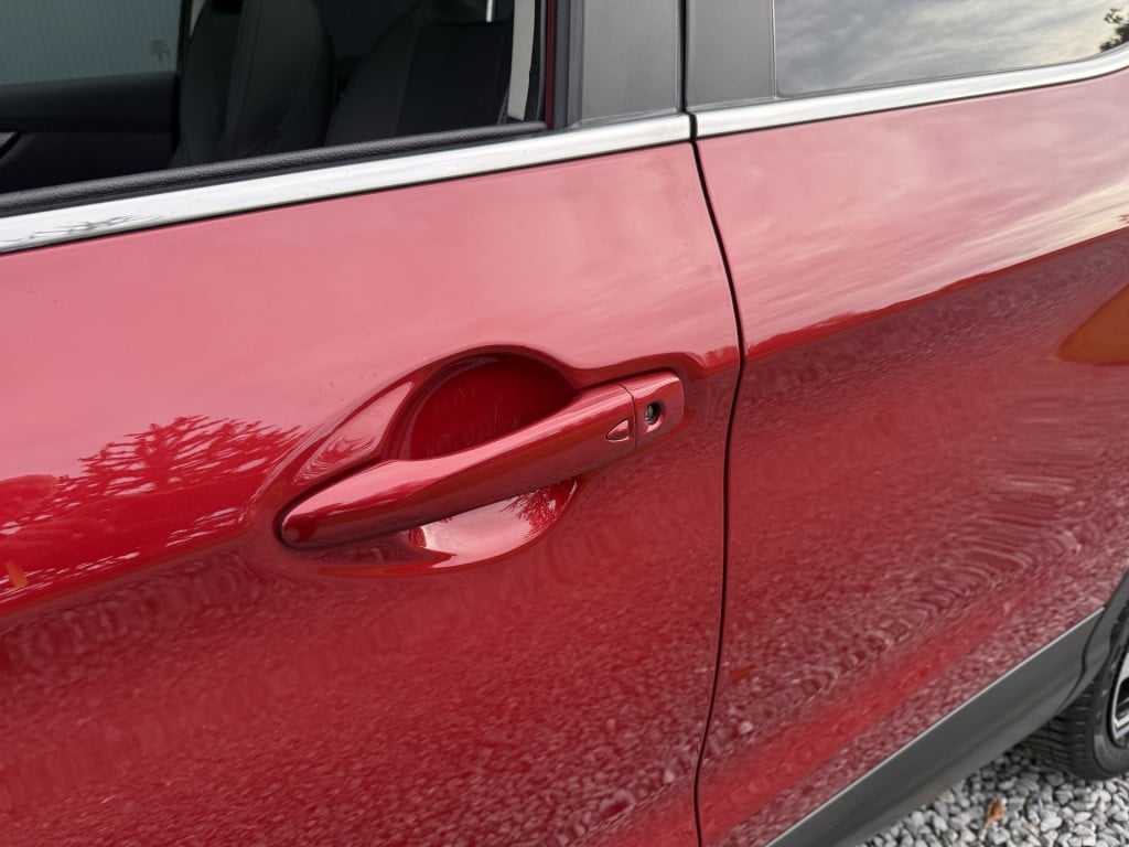 Nissan Qashqai 1.2 tekna pakket 5-drs