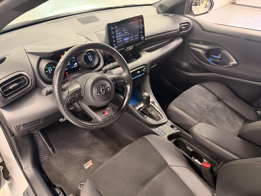 Toyota Yaris 1.5 hybrid gr sport